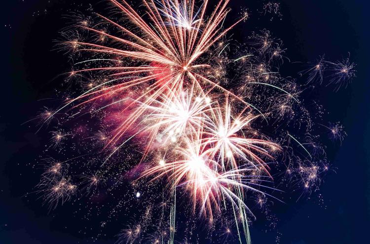 Silvesterfeuerwerk am Romantik Hotel Hirsch in Sonnenbühl-Erpfingen