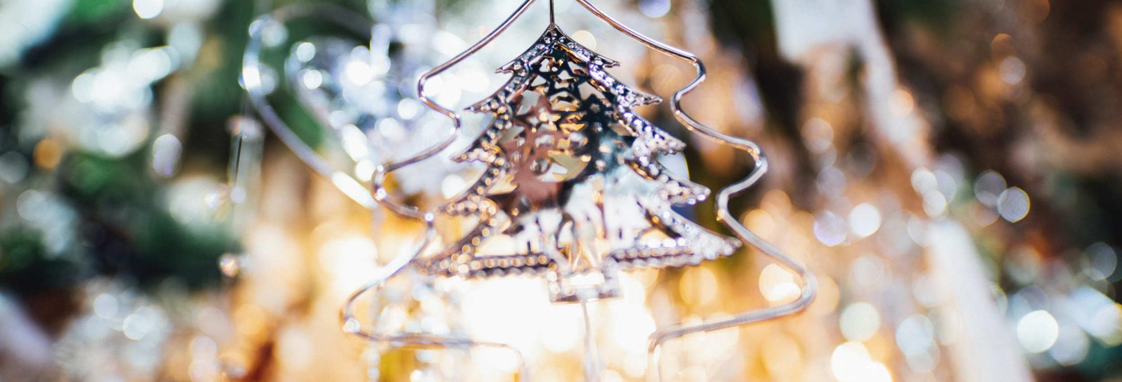 Weihnachtlicher Baumschmuck im Romantik Hotel | Restaurant Hirsch auf der Schwäbischen Alb