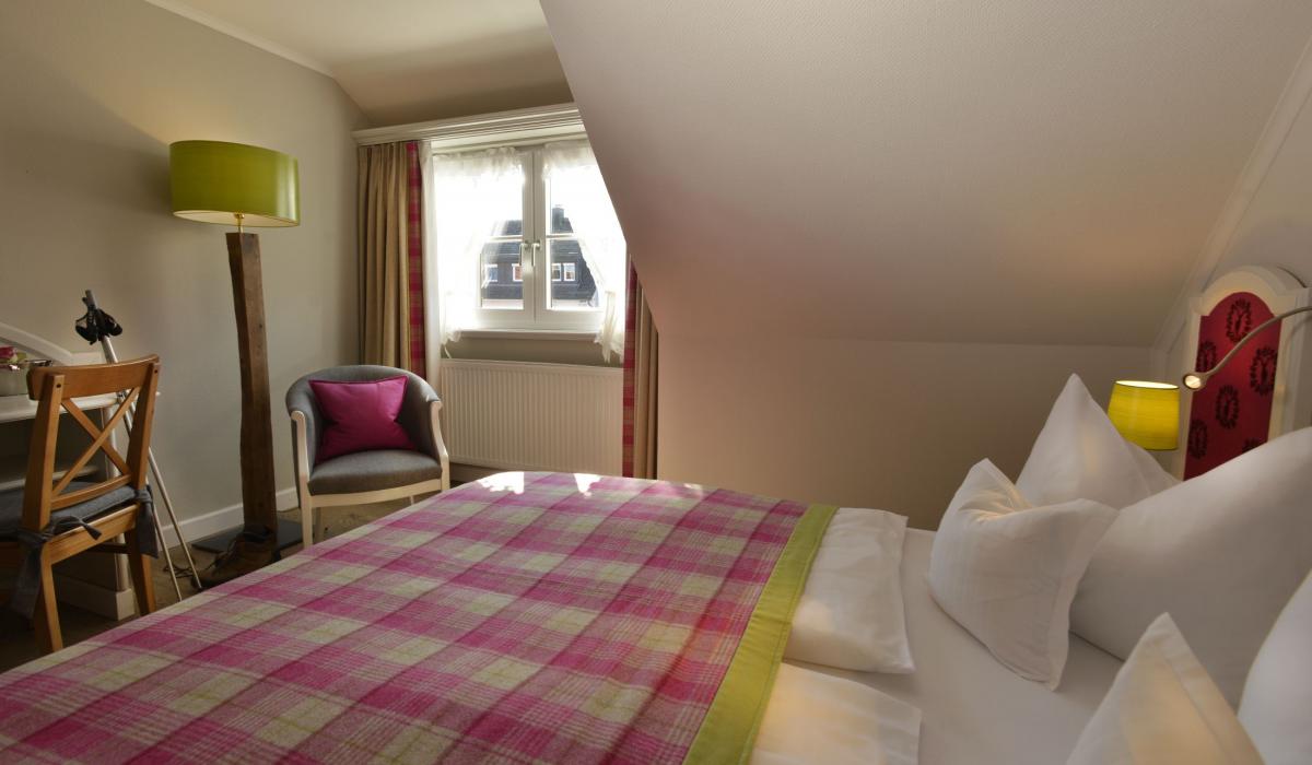 Kobel Double Room w/Queen-Size Bed